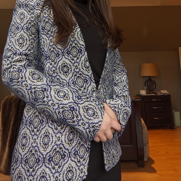 Banana Republic Colarless Tile Jacquard Print Blazer - Picture 4 of 5